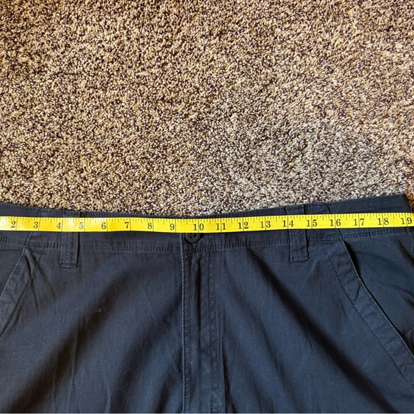 Men's Wrangler Authentics Navy Cargo Pants size 38/29 lightweight - Picture 8 of 9